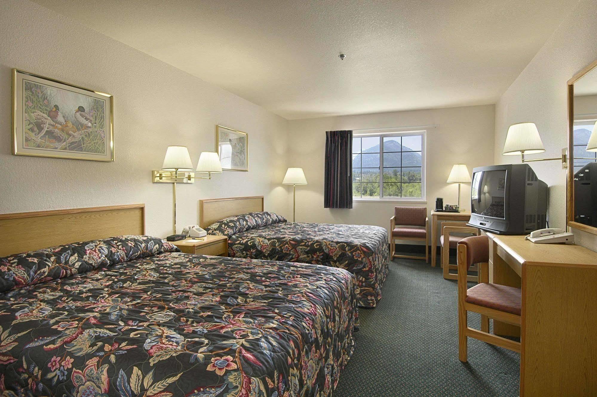 Super 8 By Wyndham Hamilton Otel Oda fotoğraf