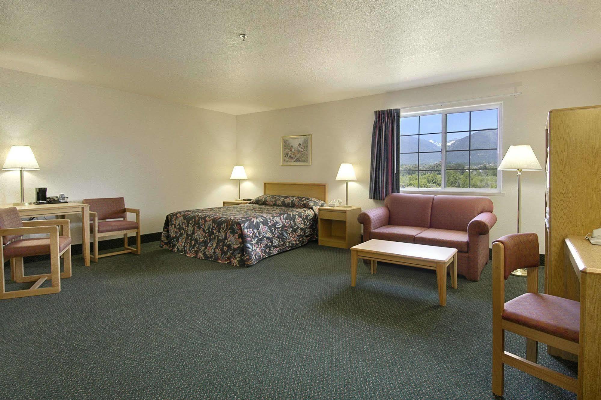 Super 8 By Wyndham Hamilton Otel Oda fotoğraf